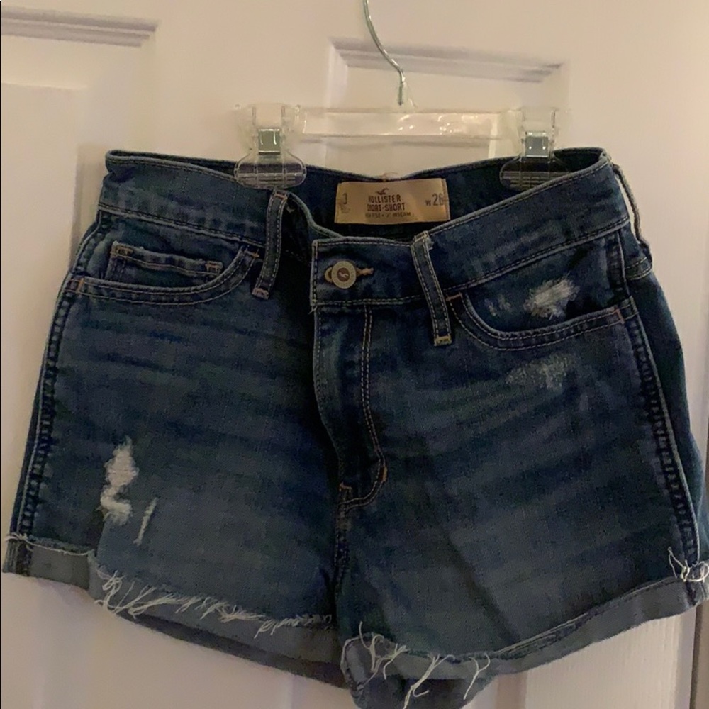 Hollister short-short